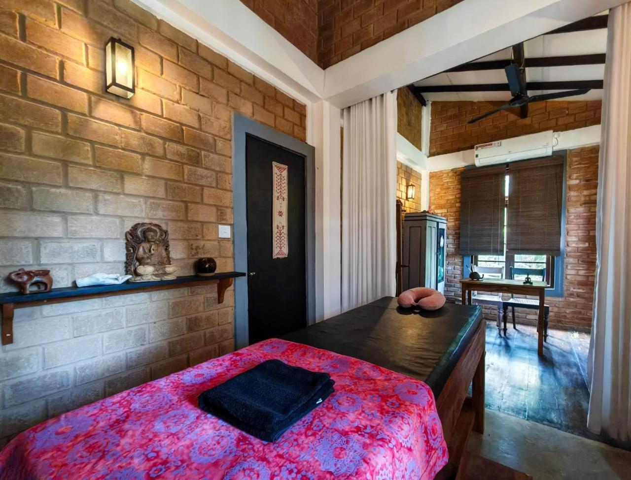 Villa Lyvie Ayurvedic Hotel Tangalle Exteriör bild