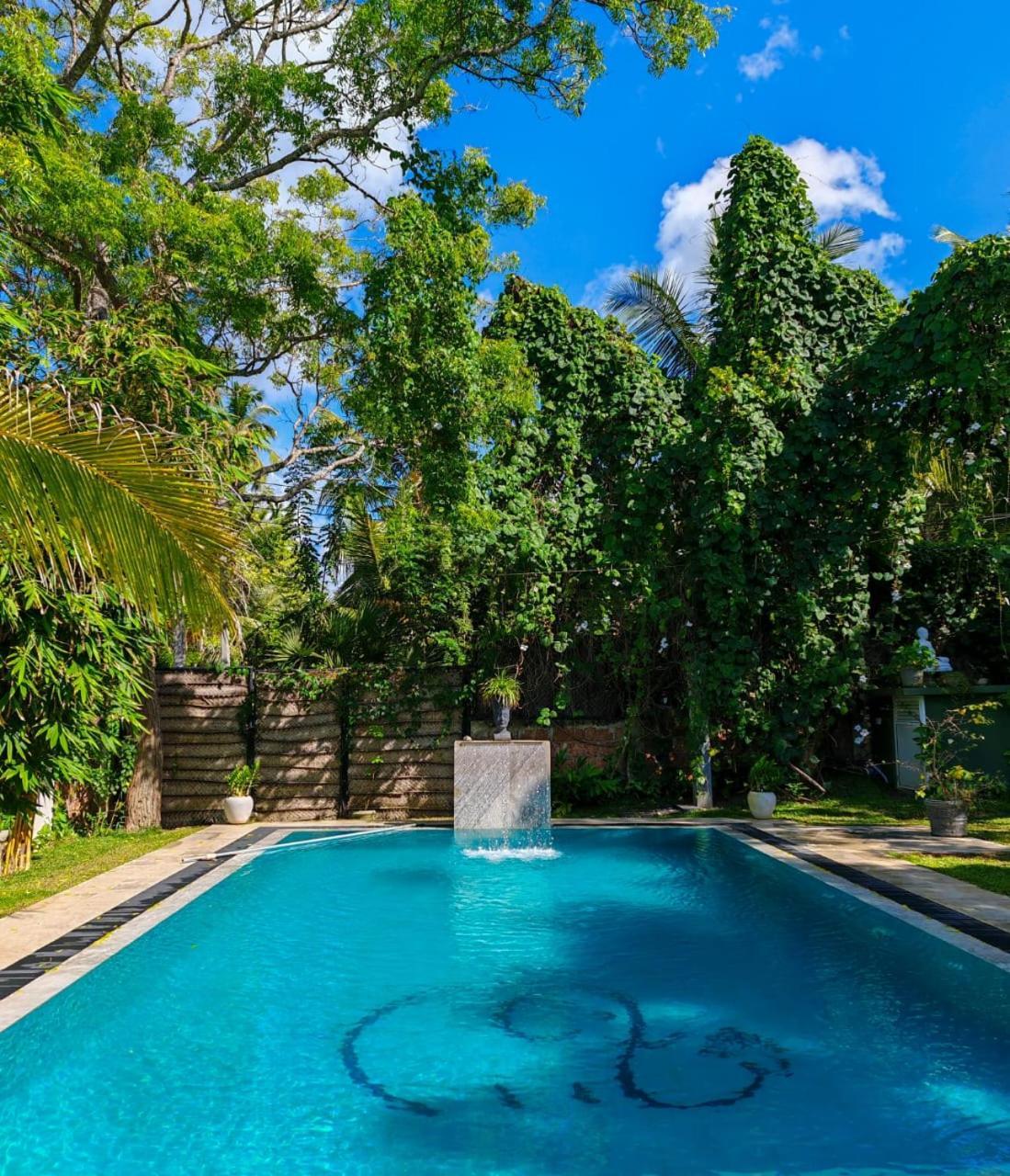 Villa Lyvie Ayurvedic Hotel Tangalle Exteriör bild