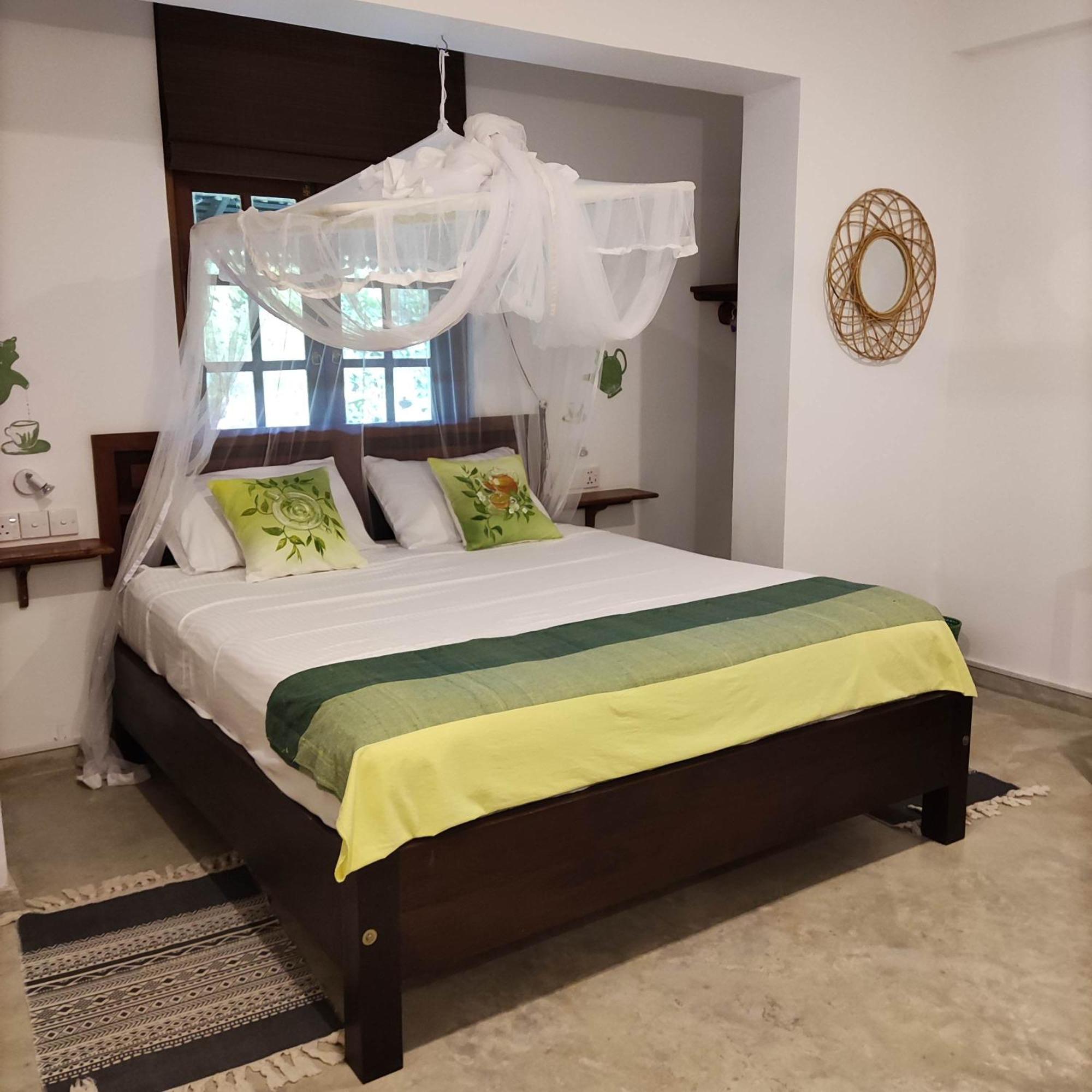 Villa Lyvie Ayurvedic Hotel Tangalle Exteriör bild