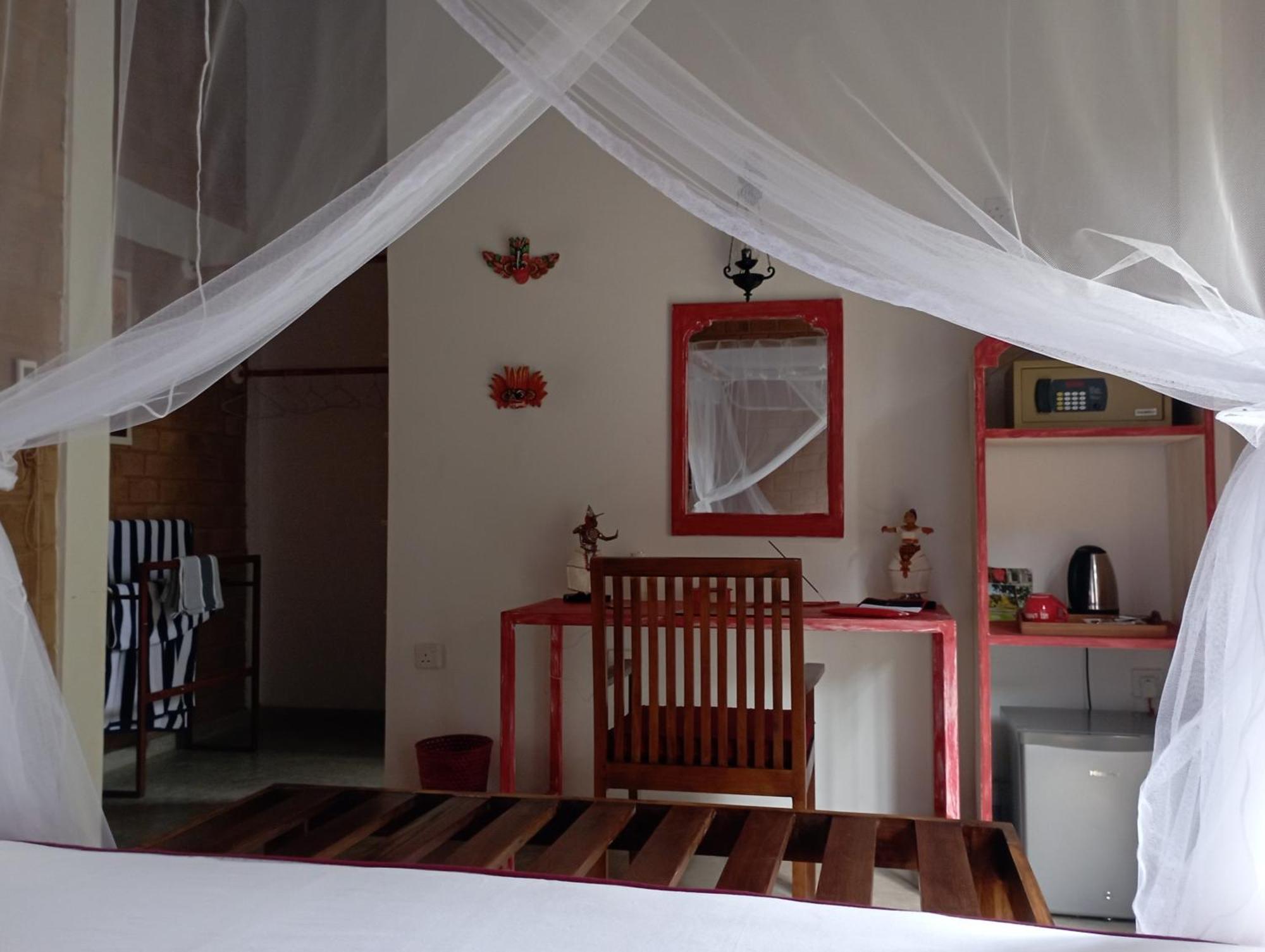 Villa Lyvie Ayurvedic Hotel Tangalle Exteriör bild