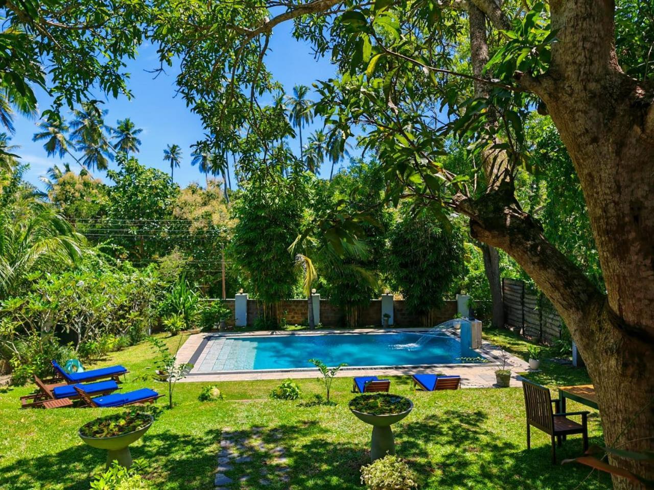 Villa Lyvie Ayurvedic Hotel Tangalle Exteriör bild